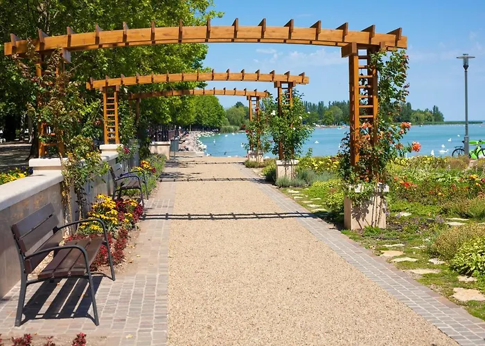 Behouse@lake דירה באלאטונפורד